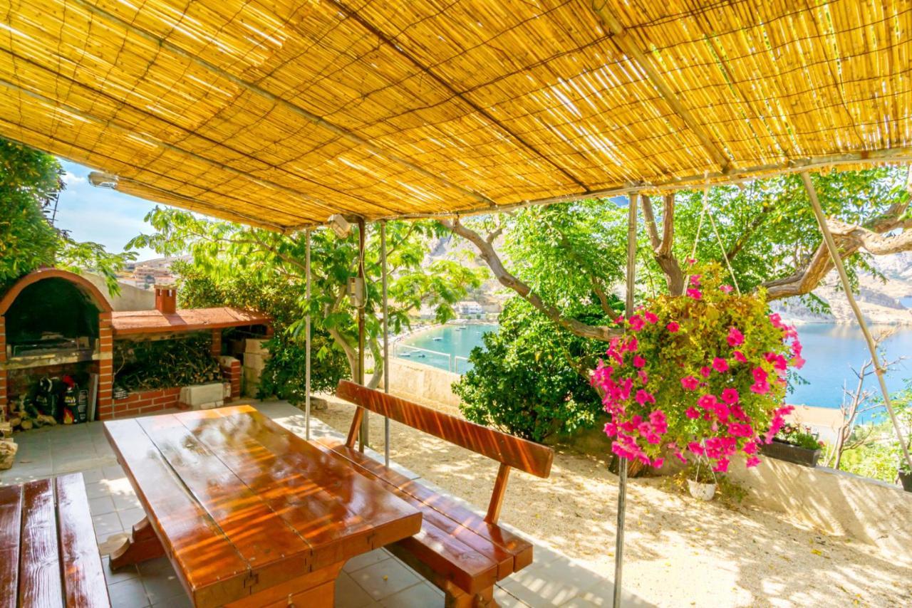 Zlatna Vala Relaxation In A Very Quiet Location เมทายนา ภายนอก รูปภาพ